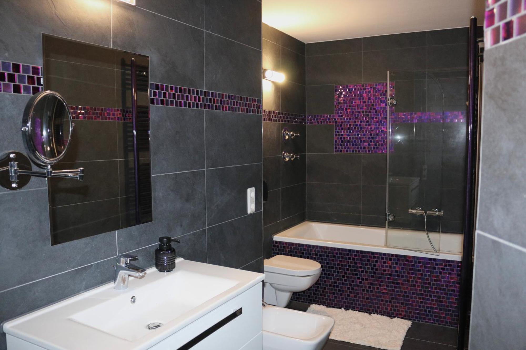 Yr Apartment Im Stadtzentrum - Billardtisch - Parkplatz - 140Qm 包岑 外观 照片