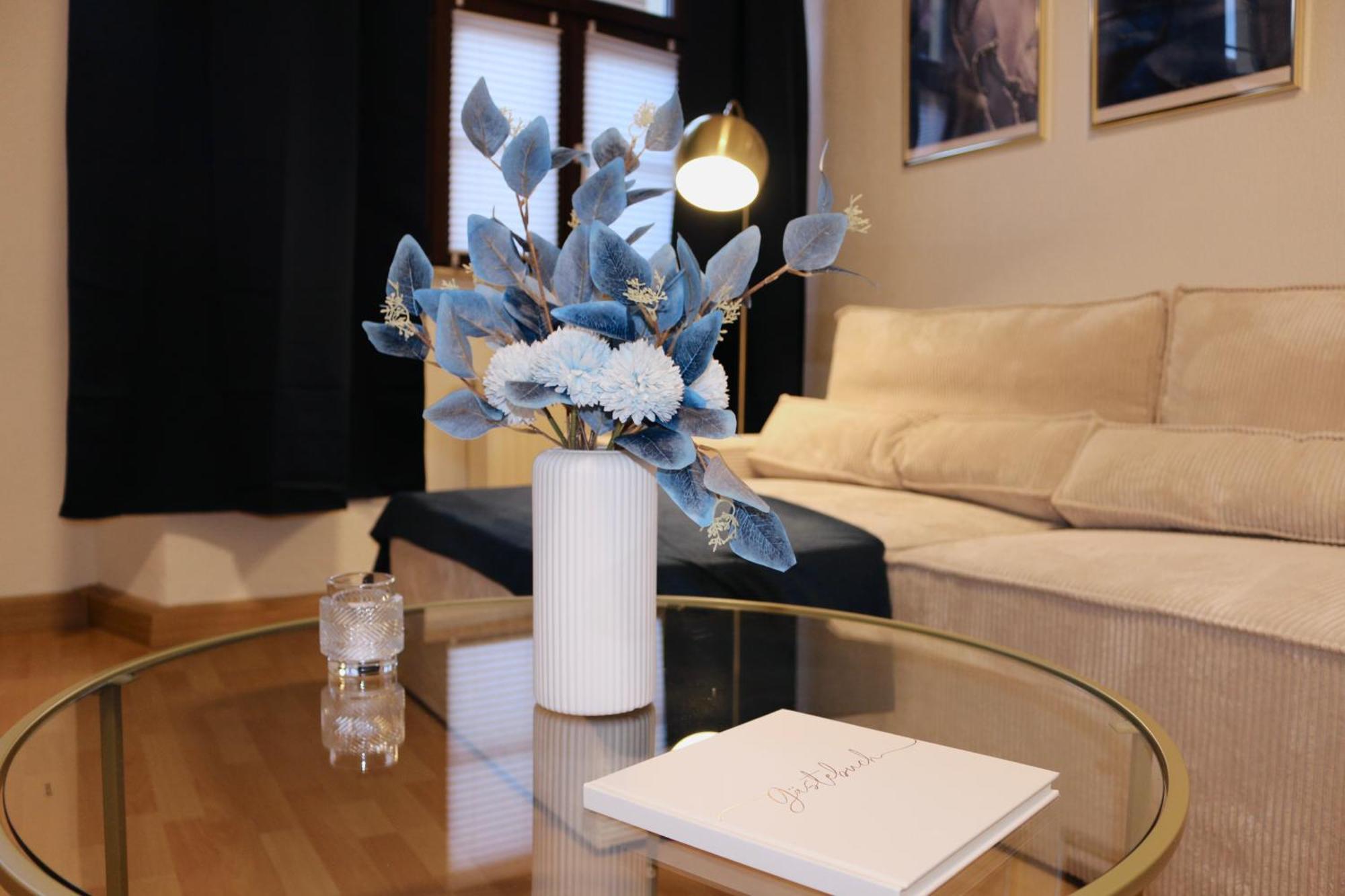 Yr Apartment Im Stadtzentrum - Billardtisch - Parkplatz - 140Qm 包岑 外观 照片