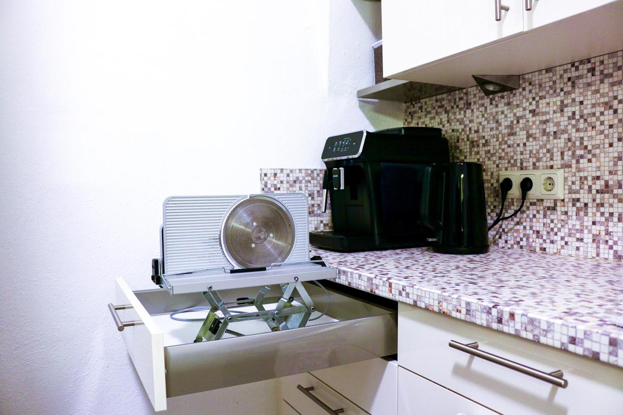 Yr Apartment Im Stadtzentrum - Billardtisch - Parkplatz - 140Qm 包岑 外观 照片