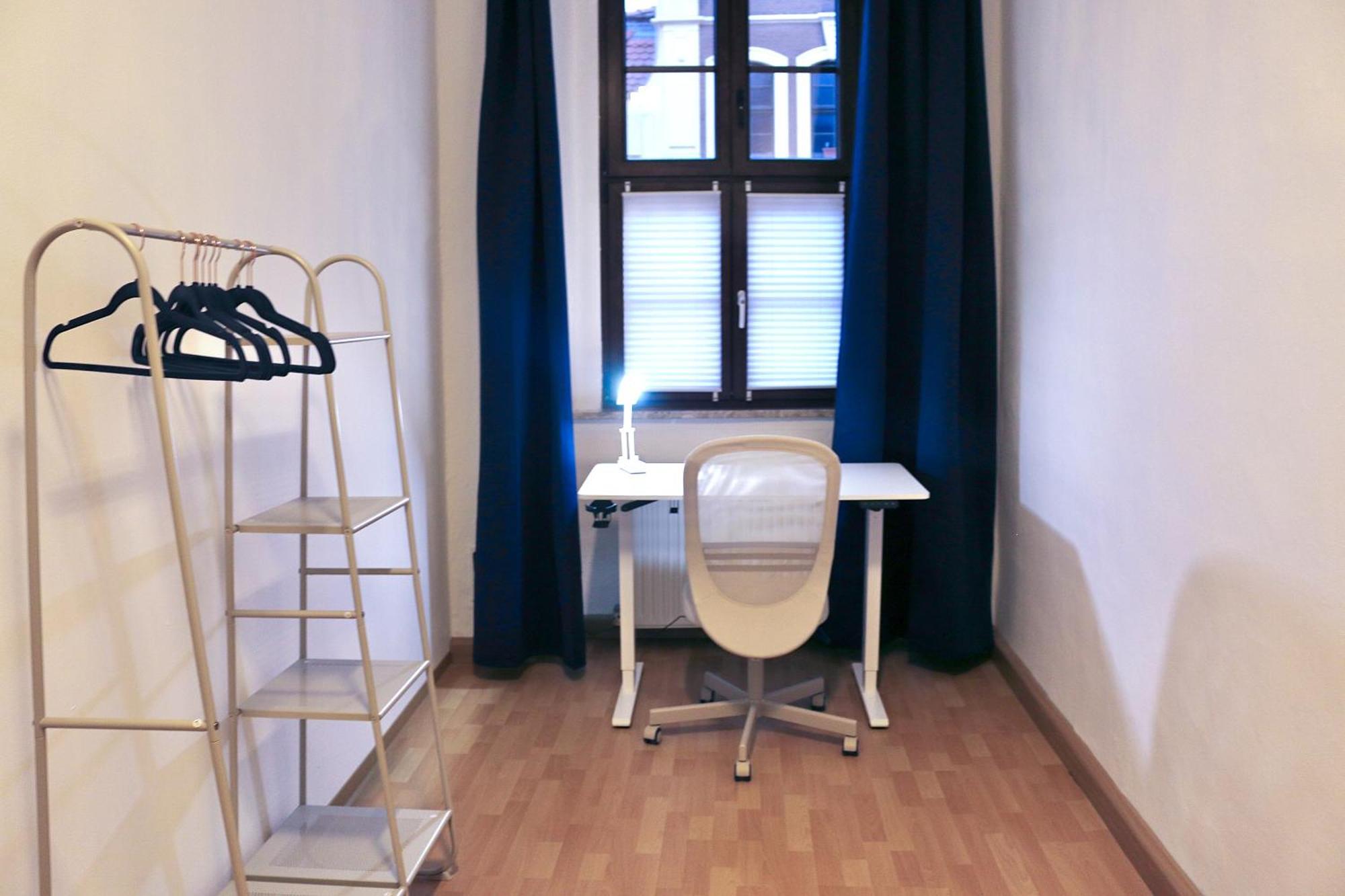 Yr Apartment Im Stadtzentrum - Billardtisch - Parkplatz - 140Qm 包岑 外观 照片