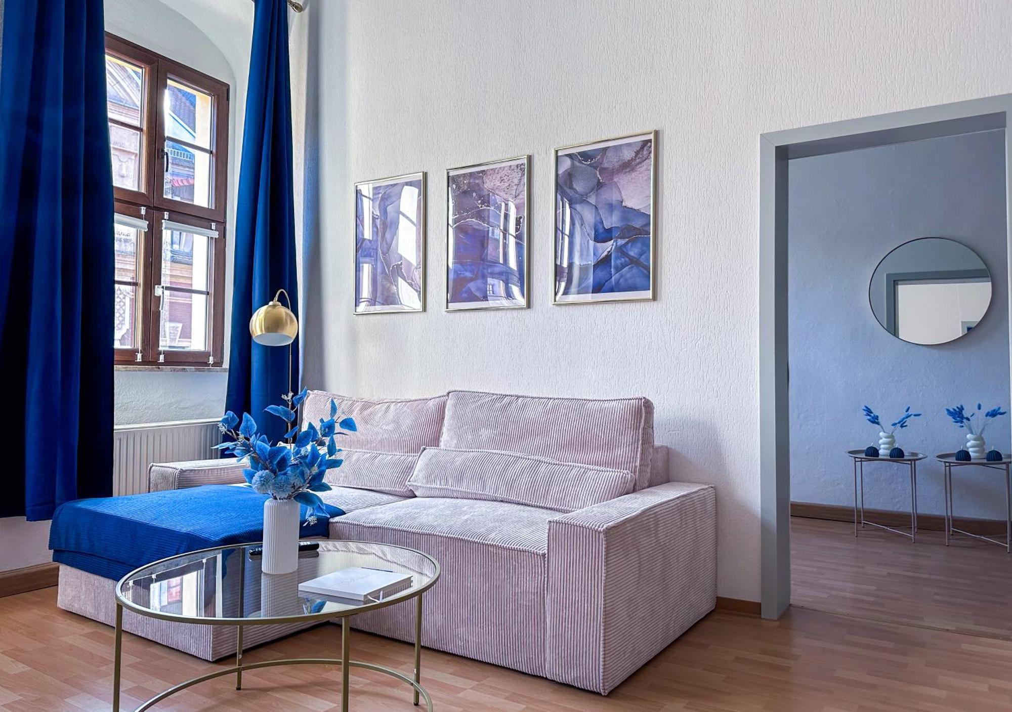 Yr Apartment Im Stadtzentrum - Billardtisch - Parkplatz - 140Qm 包岑 外观 照片