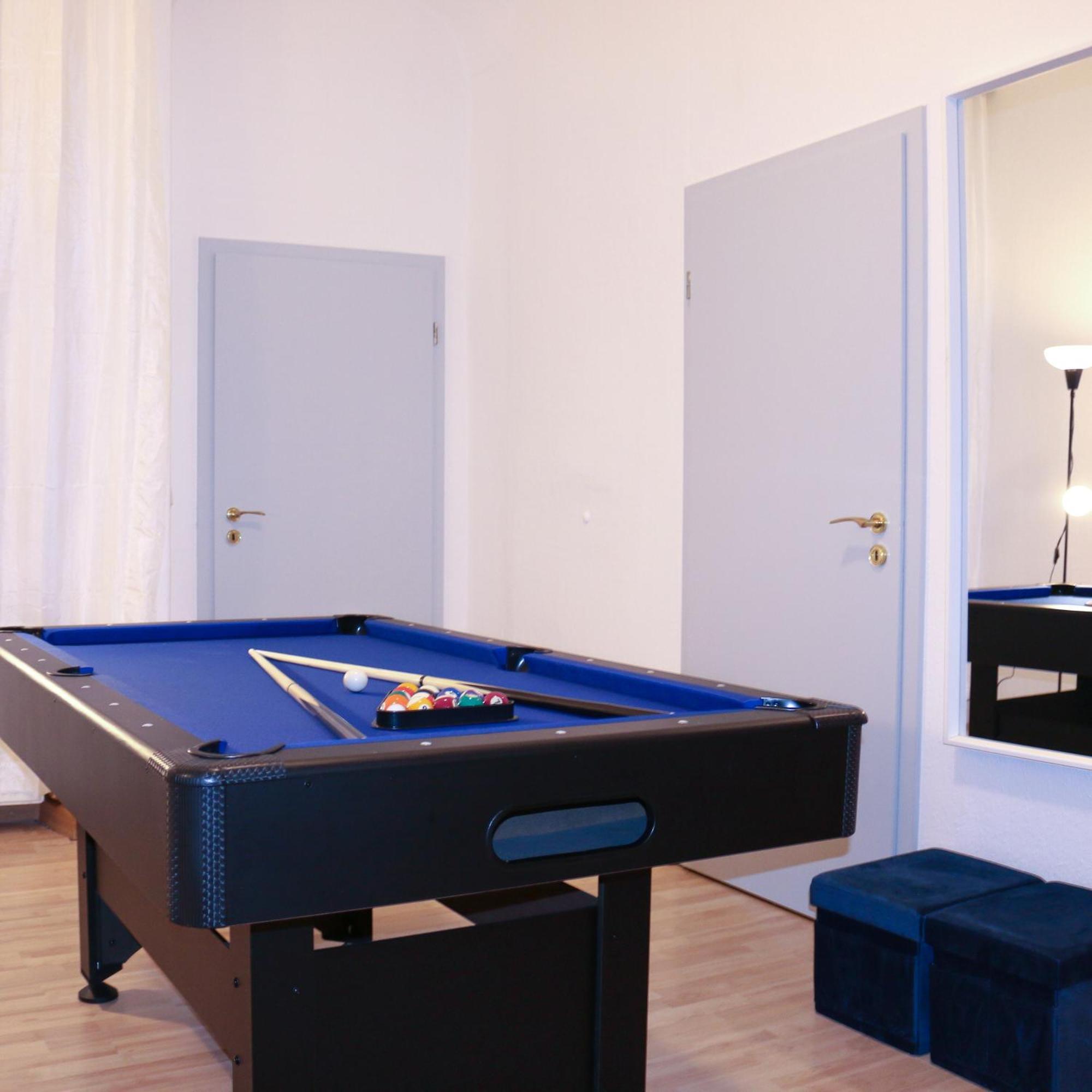 Yr Apartment Im Stadtzentrum - Billardtisch - Parkplatz - 140Qm 包岑 外观 照片